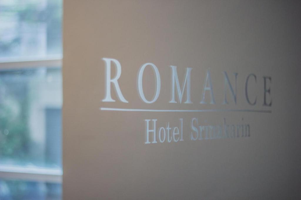 Romance Hotel Srinakarin Bangkok Exterior photo